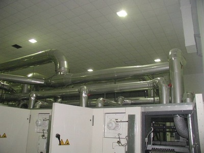 塑料設(shè)備廠家通風(fēng)除塵系統(tǒng) 全面解析與余姚康諾工程實踐